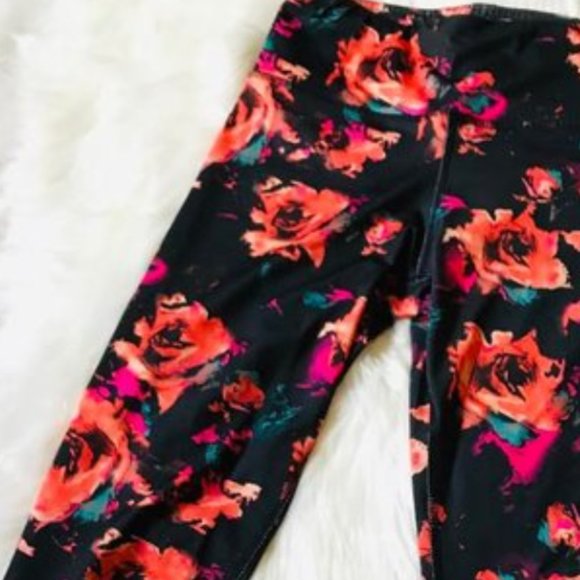 90 Degree Reflex Floral Print Cropped Leggings, M - Picture 7 of 8